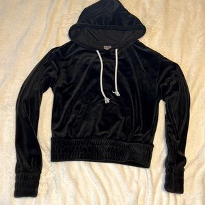 Black XS crop sweater brand no boundaries